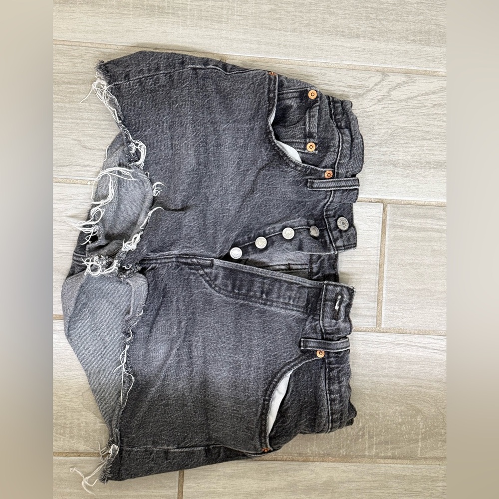 Stylish Gray Women's Denim Shorts